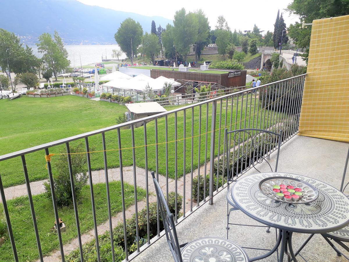 Campione Giulia Exclusive Lakefront Apartment By Gardadomusmea Campione del Garda Bagian luar foto