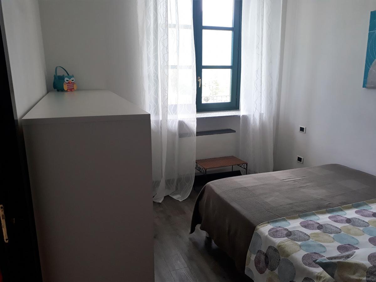 Campione Giulia Exclusive Lakefront Apartment By Gardadomusmea Campione del Garda Bagian luar foto