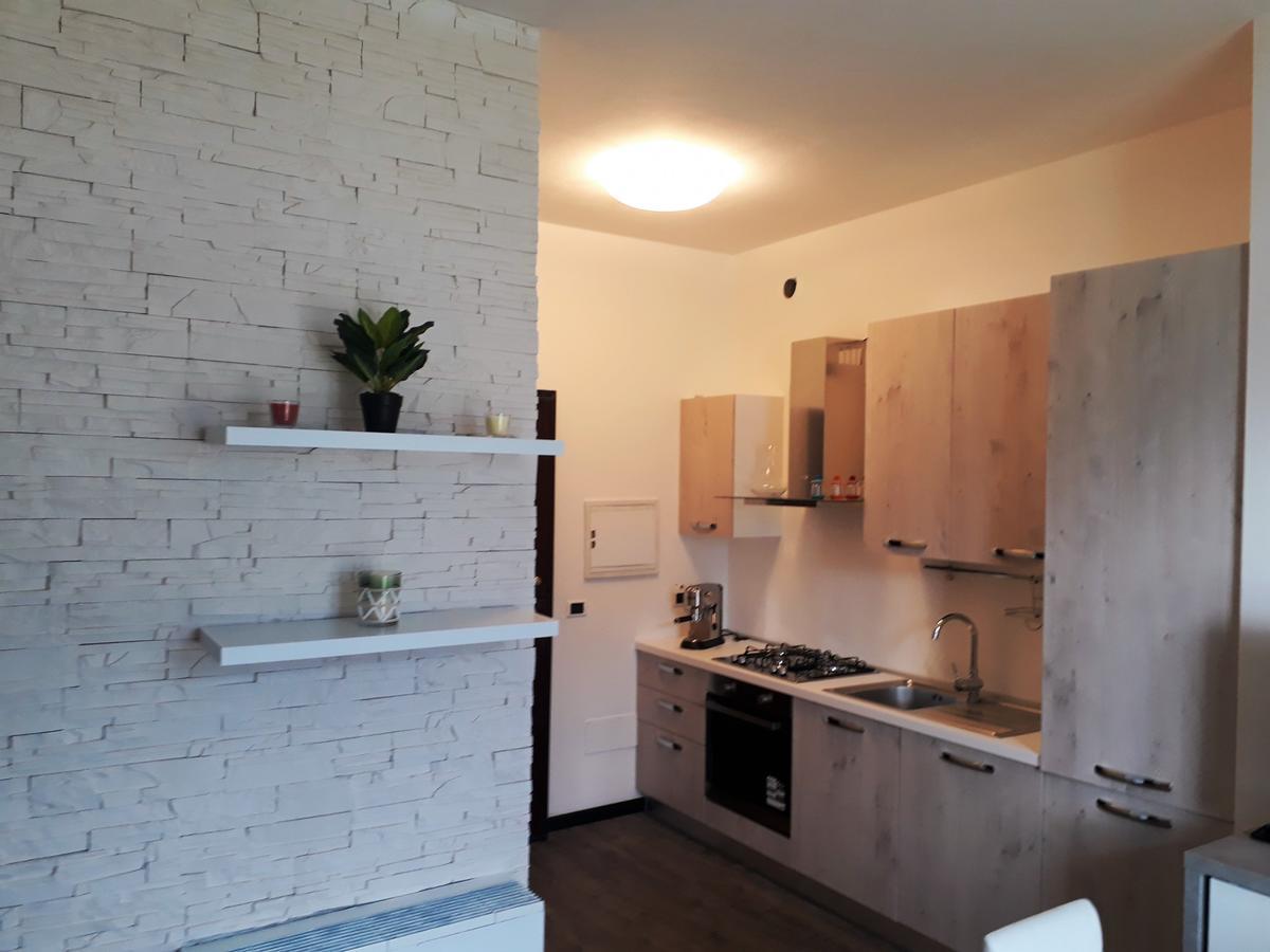 Campione Giulia Exclusive Lakefront Apartment By Gardadomusmea Campione del Garda Bagian luar foto